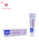 The new 123 Vitamin barrier cream has been clinically tested in extreme conditions, so you can safely use it every day. Formulated using 98% ingredients of natural origin that are fragrance-free and do not contain preservatives, it guarantees maximum tolerance right from birth .