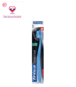 The soft bristles gently stimulate the gums and simultaneously clean the tooth oberface.