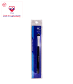 “C” shaped bristles create the perfect smoky eye. Made with high-tech synthetic fibers. Easy to clean.