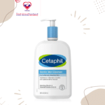 It hydrates and soothes as it cleans to replenish the skin's natural moisture barrier, without leaving a residue that can clog pores. Hypoallergenic, soap free and fragrance free to clean without irritation, leaving skin feeling soft and smooth. Clinically tested for even the most sensitive skin.