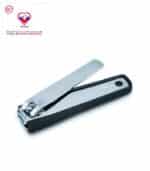Super sharp blades cut all toenails and leave a smooth cut. High quality of carbon steel. Long lasting and easy to clean.
