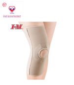 Elastic knitting construction and open patella hole enhance wearing comfort and fit. It is ideal for protection and knee care in sporting or daily activity.